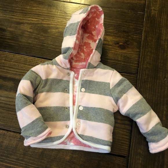 Burts Bee's baby reversible jacket 0-3 months - Picture 1 of 4